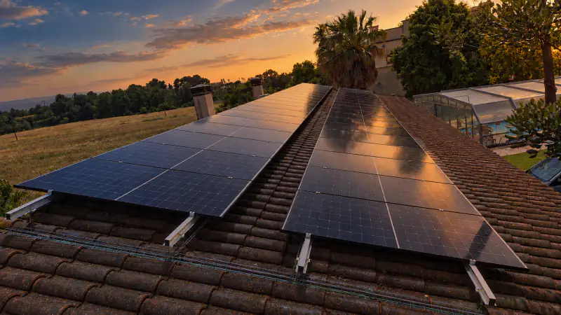 Limpieza de placas solares con agua osmotizada en Tarragona